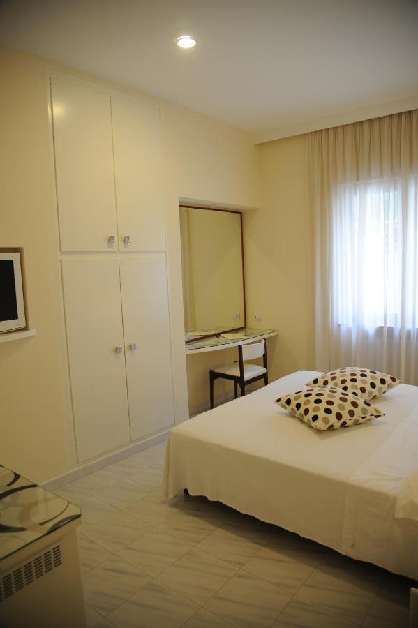 Via Capo Rooms Sorrento Phòng bức ảnh